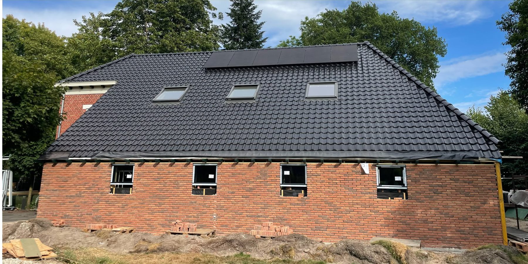 Gerenoveerd dak met nieuwe pannen